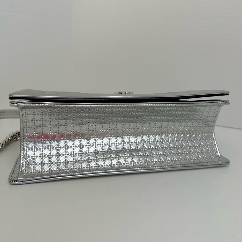 Christian Dior Diorama Silver Flap Shoulder Bag - Picture 12 of 16